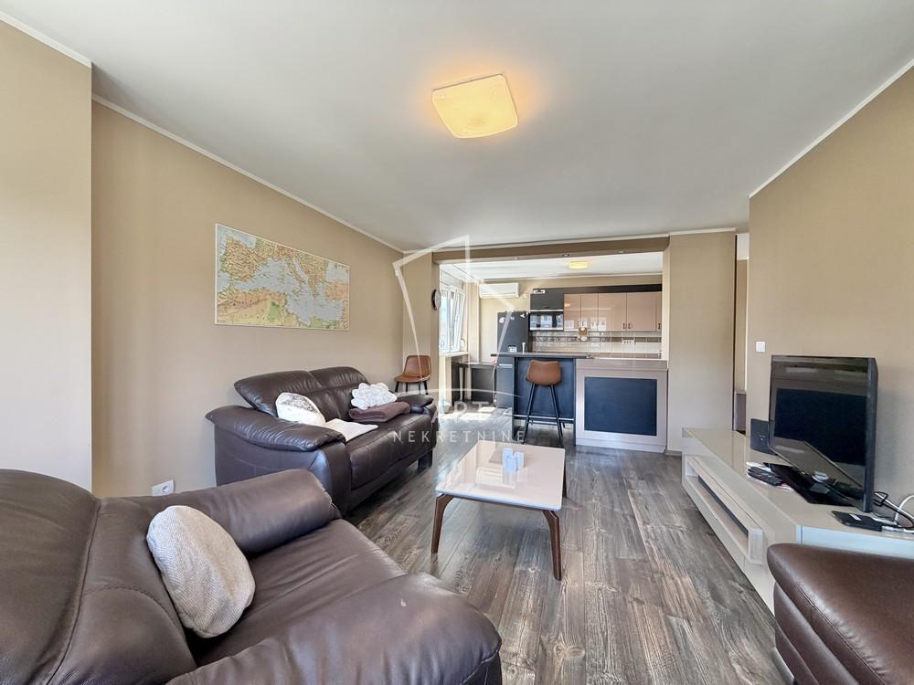 Slika 3 - Karađorđev Trg, Dvosoban stan na prodaju, 58m2, 224.000€