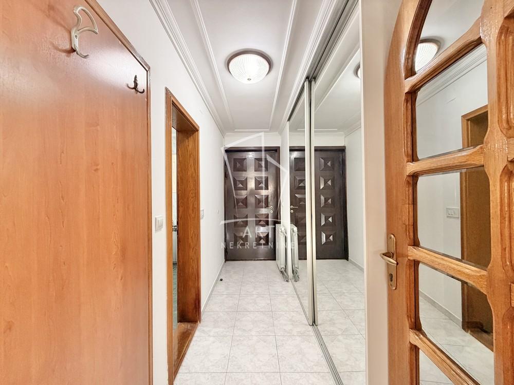 Slika 7 - Sanje Živanovića,  Lokal za izdavanje, 225m2, 1.700€