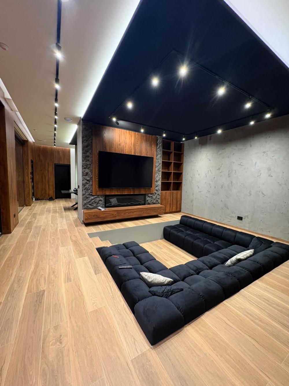 Slika 1 - Kosmajska,  Kuća za izdavanje, 220m2, 3.000€