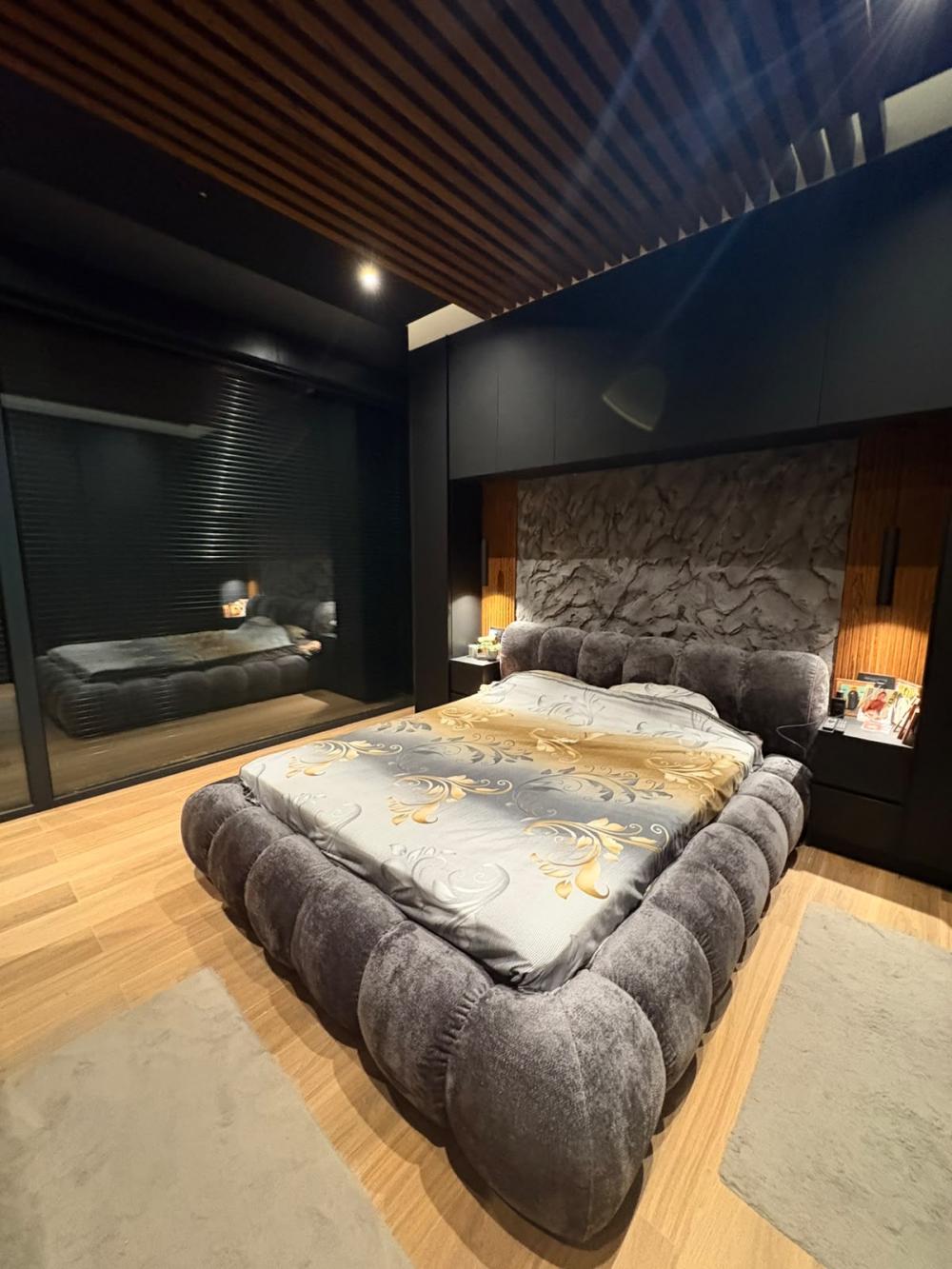 Slika 10 - Kosmajska,  Kuća za izdavanje, 220m2, 3.000€
