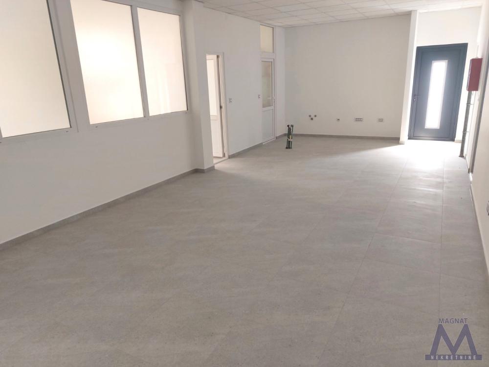 Slika 3 -  Lokal za izdavanje, 234m2, 3.510€