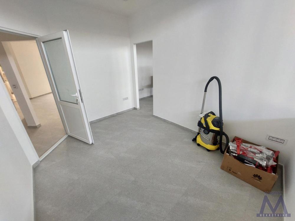 Slika 4 -  Lokal za izdavanje, 196m2, 3.000€