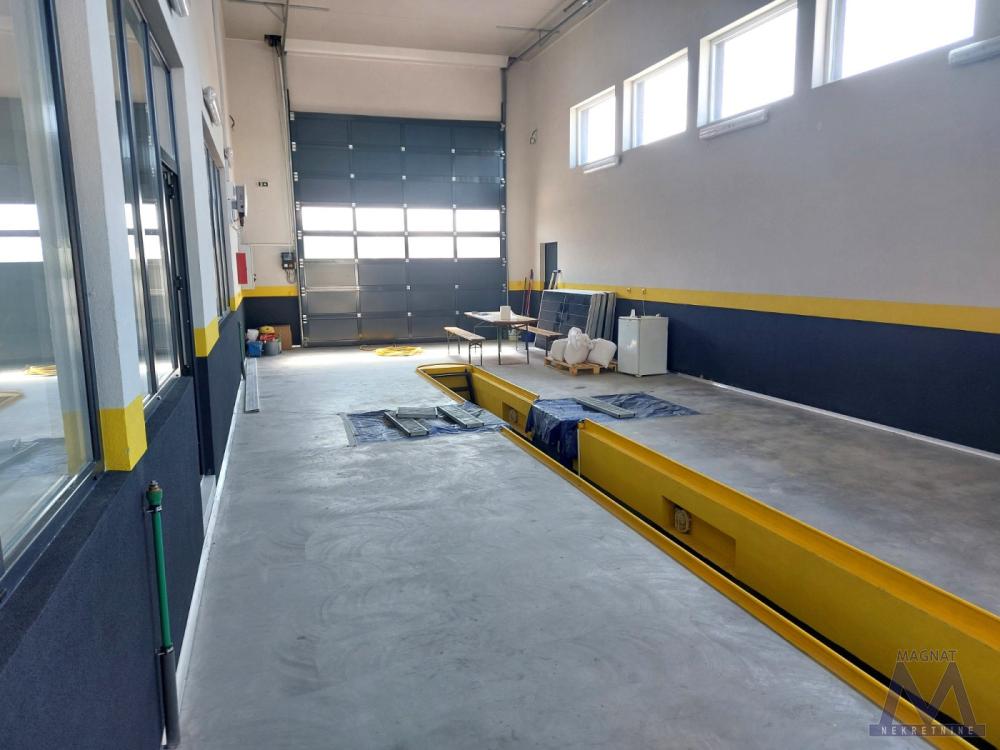 Slika 1 -  Lokal za izdavanje, 196m2, 3.000€