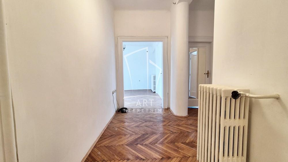 Slika 1 - Bulevar Kralja Aleksandra, Trosoban stan za izdavanje, 64m2, 650€