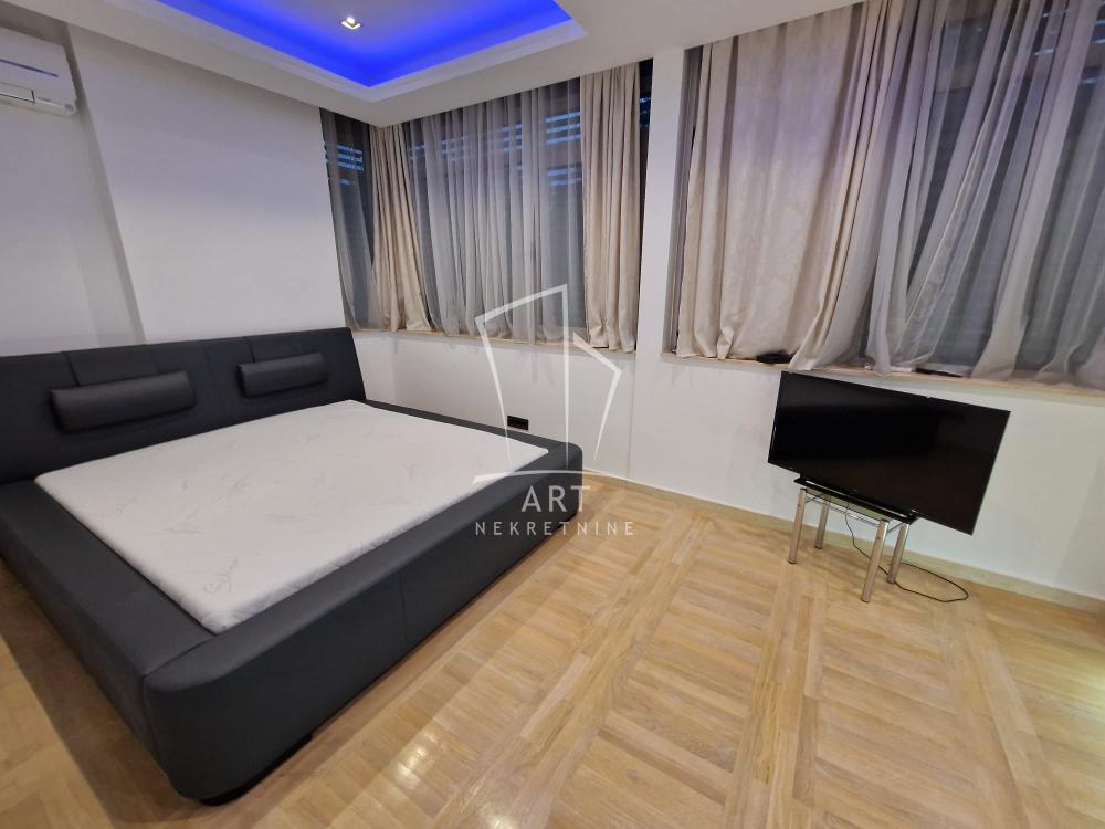 Slika 3 - Velisava Vulovića, Četvorosoban stan za izdavanje, 148m2, 2.400€