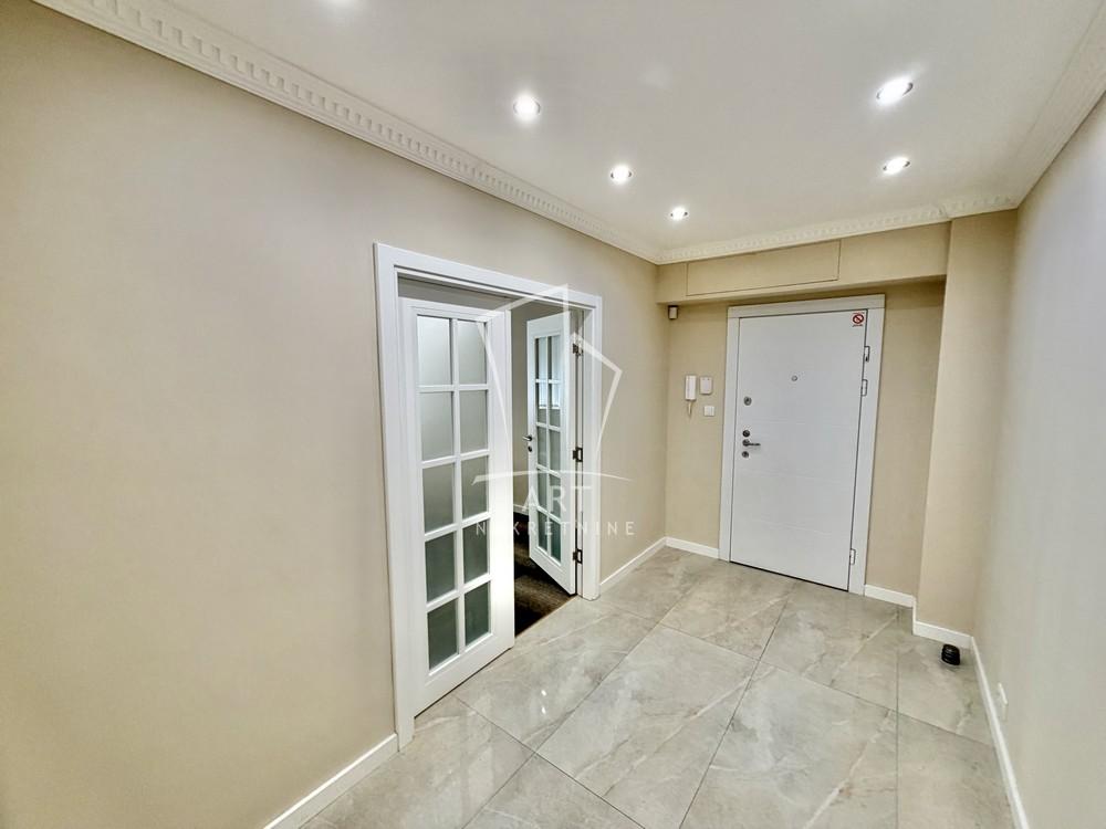 Slika 5 - Bulevar Zorana Đinđića,  Lokal za izdavanje, 66m2, 900€