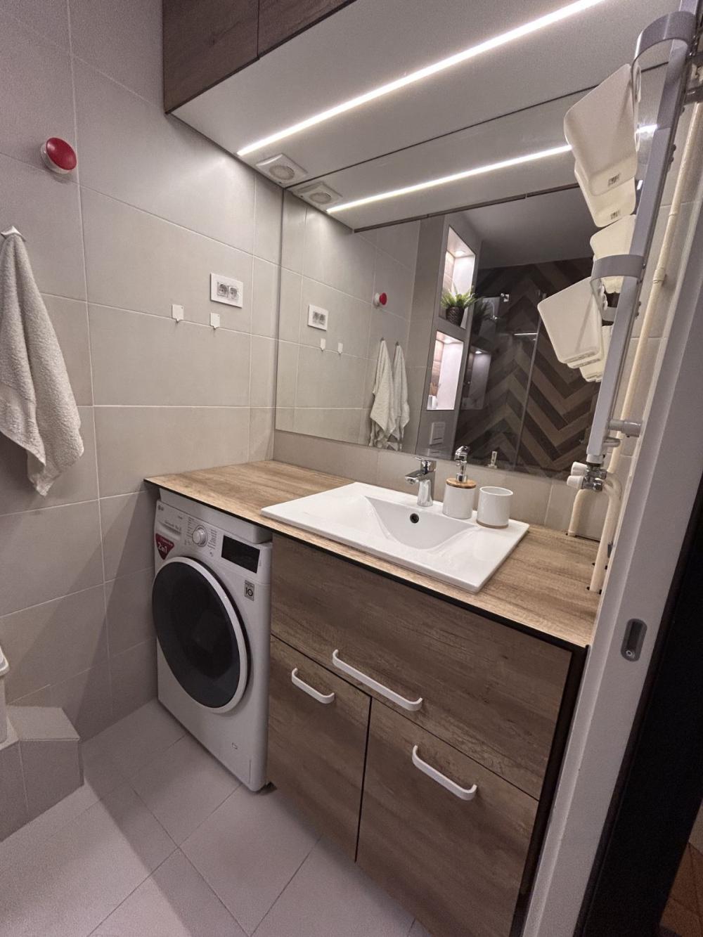 Slika 5 - Dr Ivana Ribara, Trosoban stan za izdavanje, 76m2, 750€