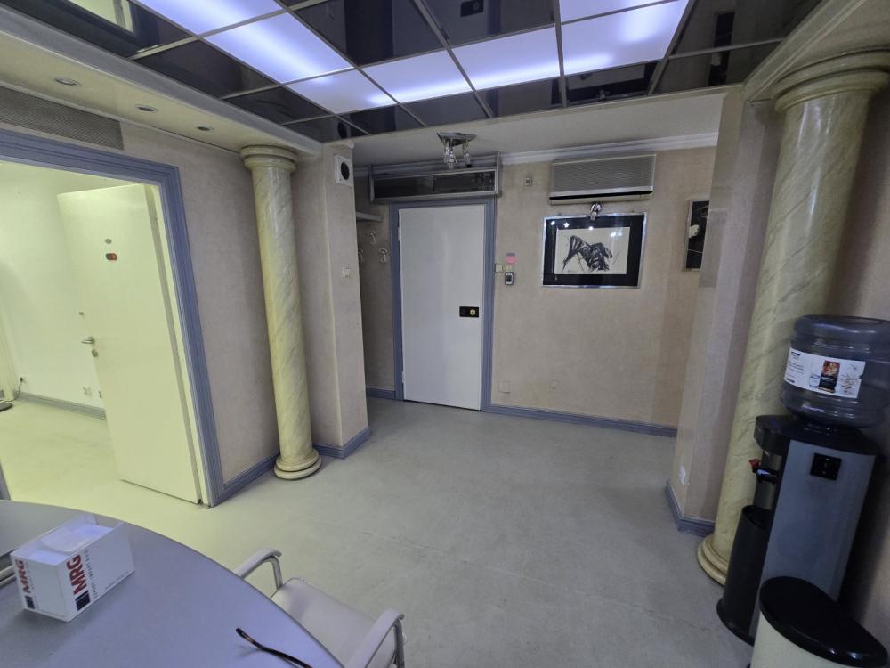 Slika 4 - Bulevar Zorana Đinđića,  Lokal za izdavanje, 82m2, 900€