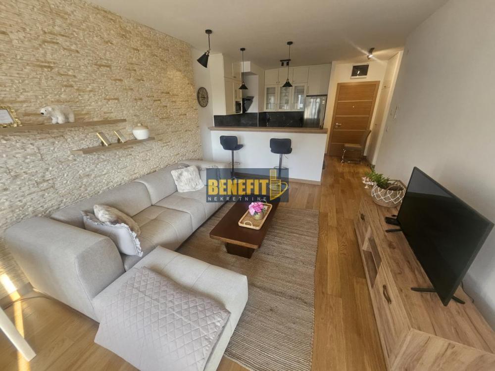 Glavna slika -Dvosoban stan za izdavanje, 54m2, 850€