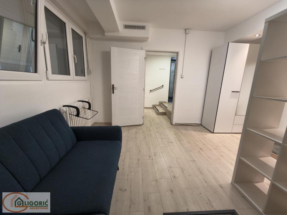 Slika 9 - Ivana Sarića, Jednoiposoban stan na prodaju, 40m2, 80.000€