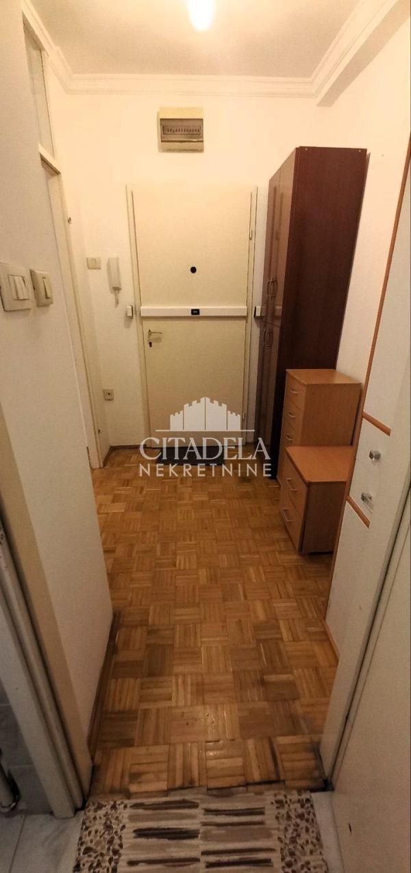 Slika 1 - Vidikovački venac, Jednoiposoban stan za izdavanje, 45m2, 400€