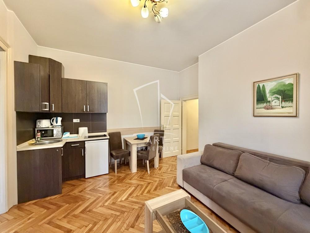 Slika 1 - Cetinjska, Dvosoban stan za izdavanje, 42m2, 700€