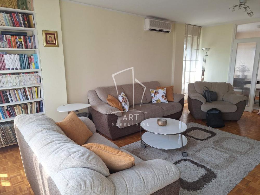 Slika 1 - Jurija Gagarina, Trosoban stan za izdavanje, 87m2, 850€