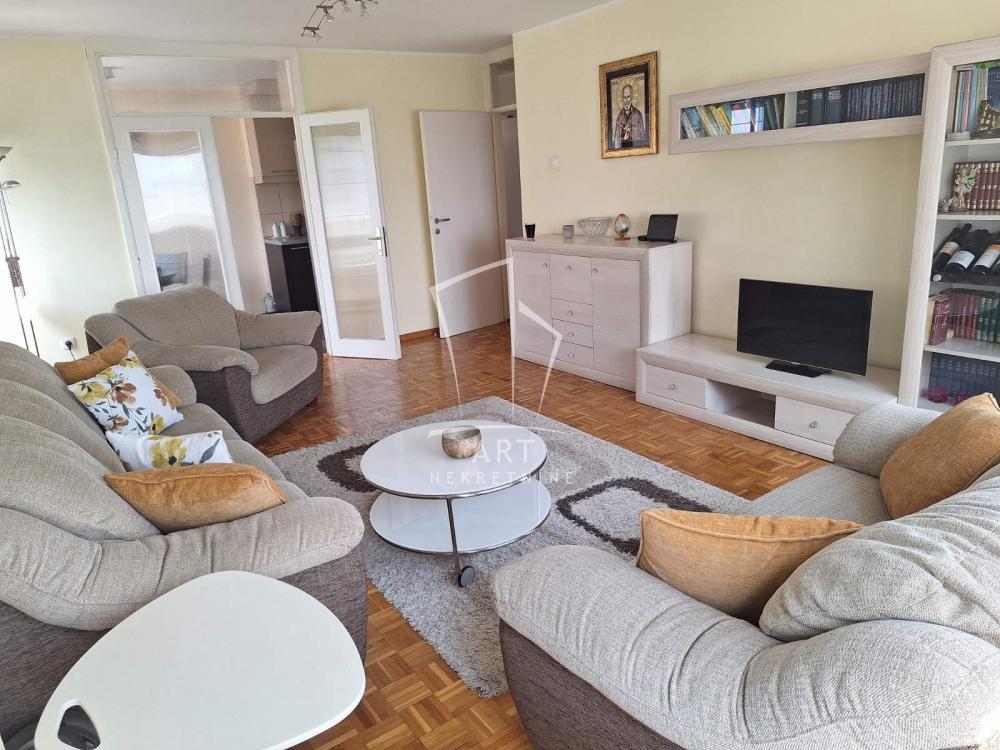 Glavna slika -Jurija Gagarina, Trosoban stan za izdavanje, 87m2, 850€