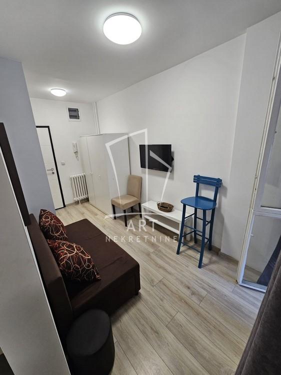 Slika 1 - Bulevar Arsenija Čarnojevića, Jednosoban stan za izdavanje, 30m2, 550€