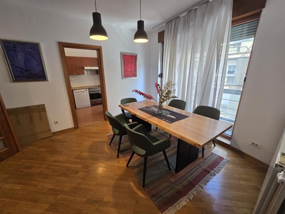 Slika 4 - Alekse Nenadovića, Trosoban stan za izdavanje, 125m2, 1.400€
