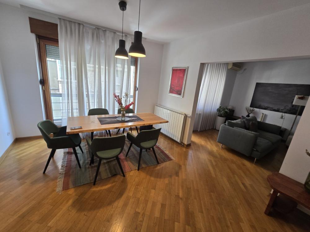 Slika 2 - Alekse Nenadovića, Trosoban stan za izdavanje, 125m2, 1.400€