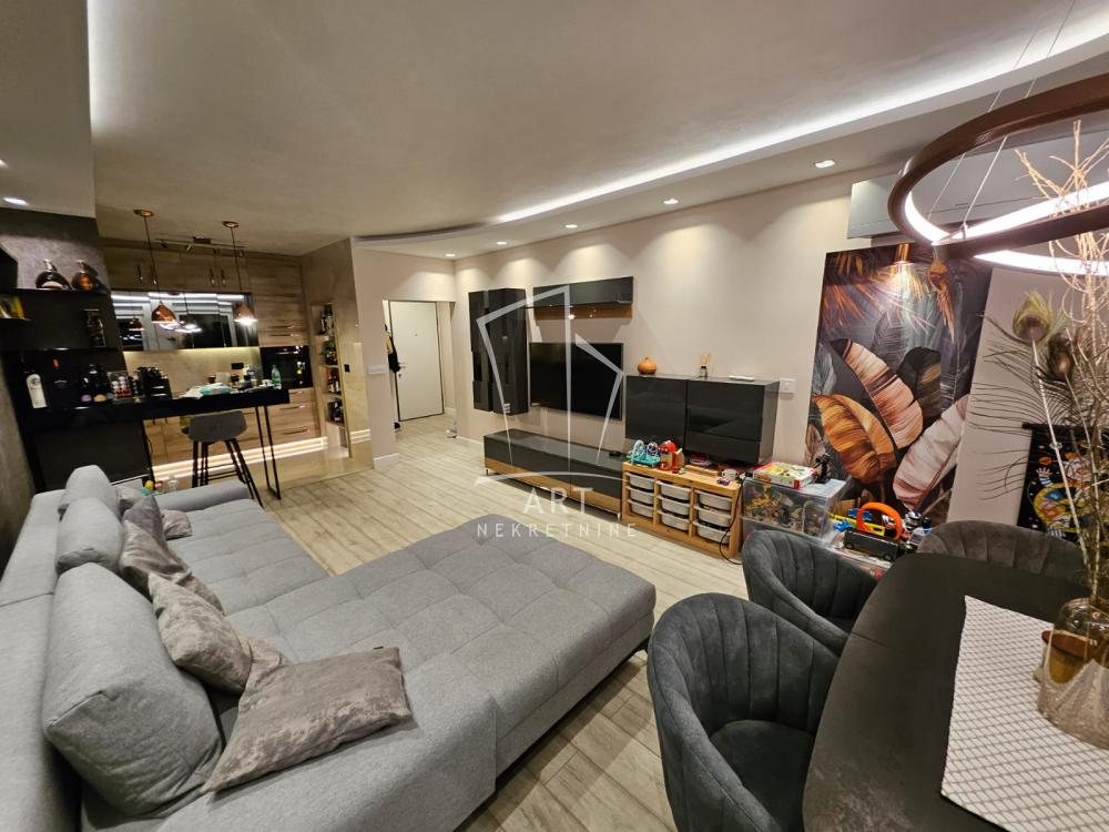 Slika 3 - Uroša Martinovića, Dvosoban stan za izdavanje, 62m2, 1.200€