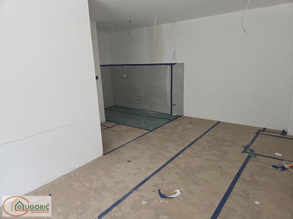 Slika 2 - Dimitrija Tucovića, Trosoban stan na prodaju, 66m2, 318.000€