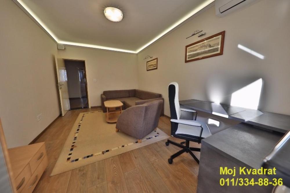 Slika 3 - Dvosoban stan za izdavanje, 65m2, 700€