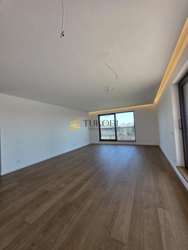 Slika 8 - Trosoban stan na prodaju, 170m2, 870.000€