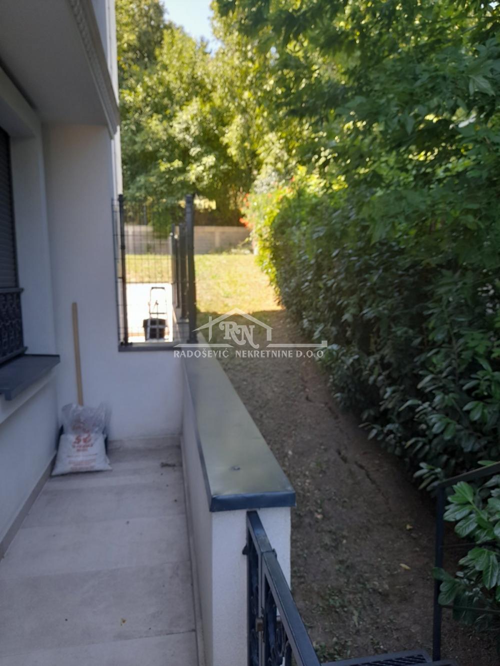 Slika 2 - Trstenjakova, Troiposoban stan za izdavanje, 70m2, 750€