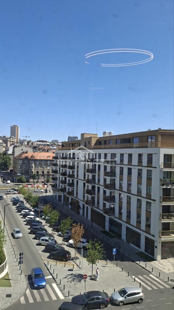Slika 1 - Luke Ćelovića Trebinjca, Trosoban stan za izdavanje, 70m2, 1.600€