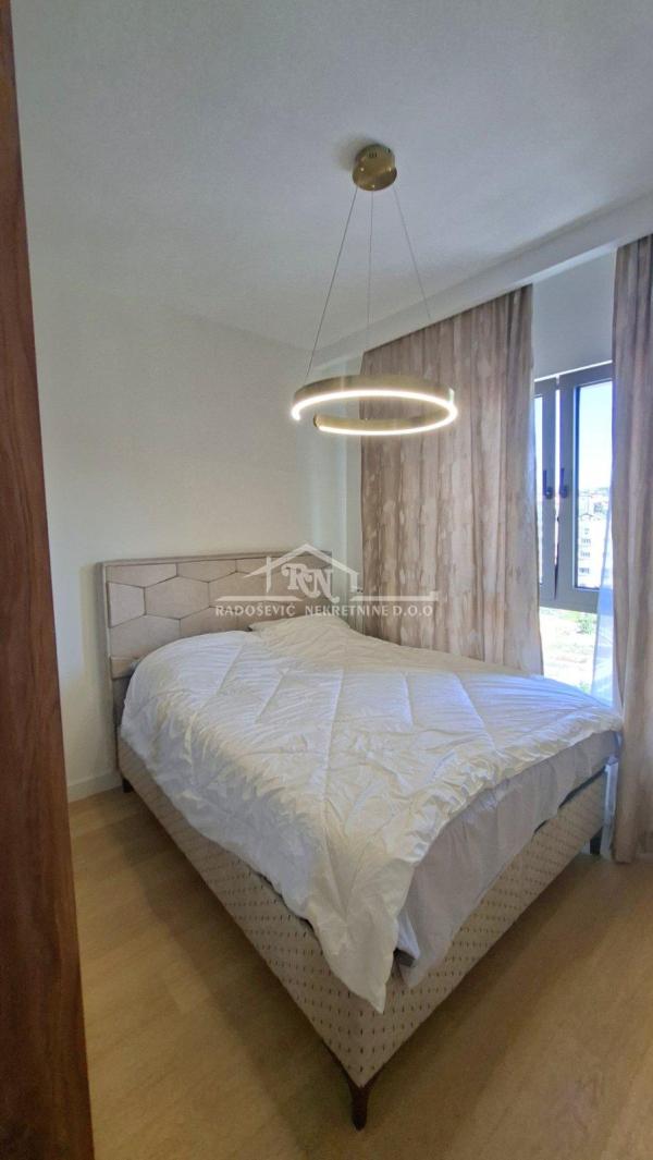 Slika 10 - Luke Ćelovića Trebinjca, Trosoban stan za izdavanje, 70m2, 1.600€