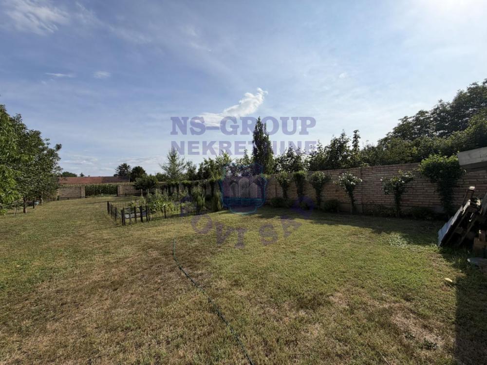 Glavna slika - Plac na prodaju, čenej, 74.270€