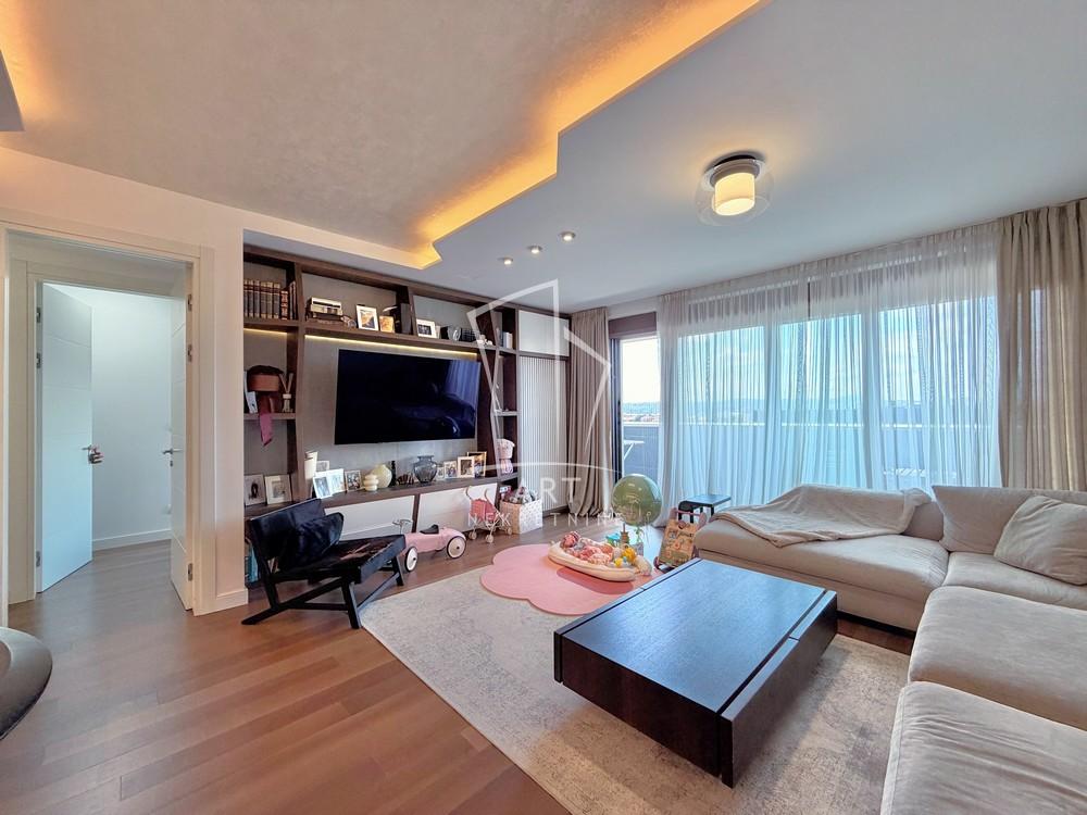 Slika 2 - Nikolaja Hartviga, Četvorosoban stan za izdavanje, 123m2, 1.800€