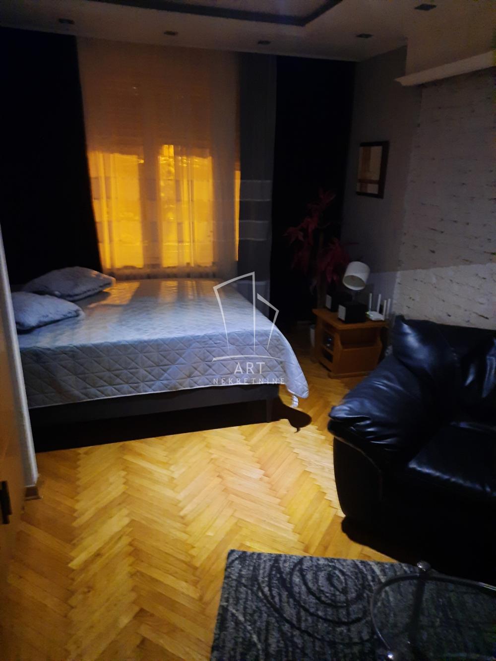 Slika 2 - Niška, Dvosoban stan za izdavanje, 44m2, 690€