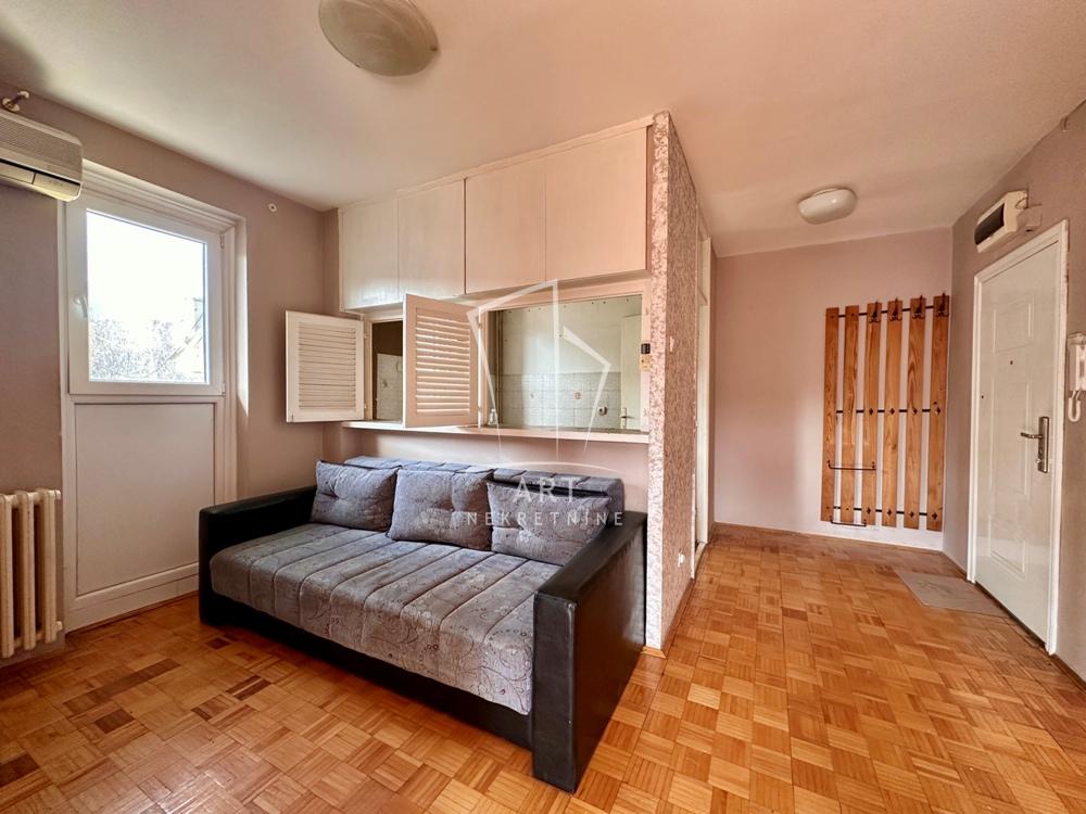 Slika 5 - Nede Spasojević, Dvoiposoban stan na prodaju, 65m2, 198.000€