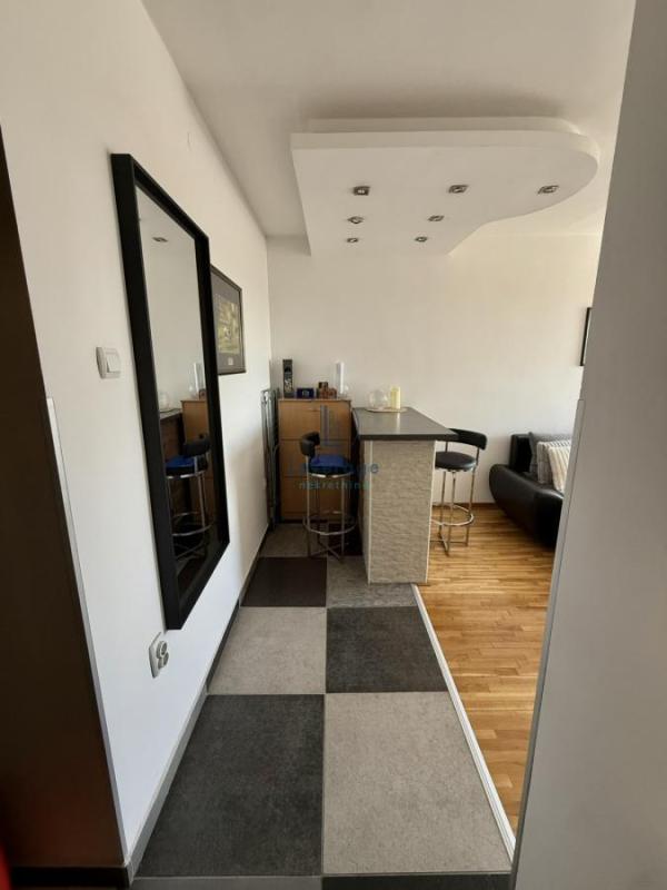 Slika 2 - Bele Bartoka, Trosoban stan na prodaju, 75m2, 159.000€