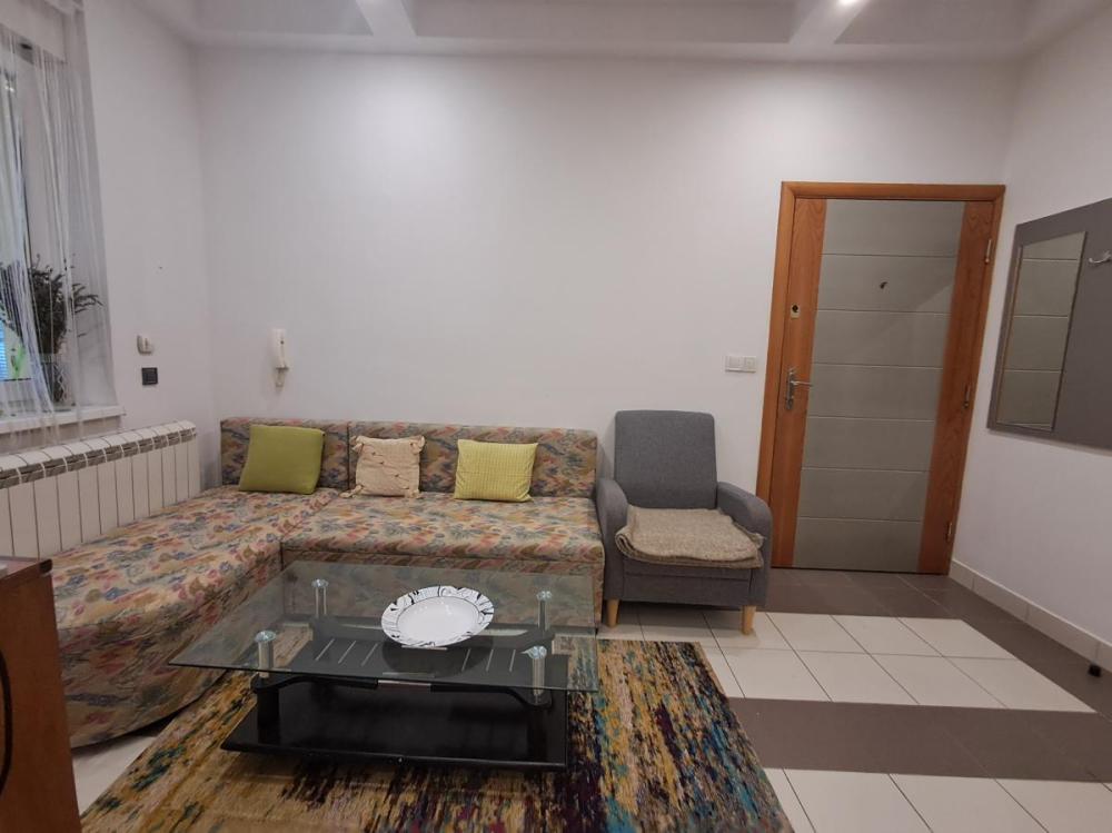 Slika 1 - Jednosoban stan za izdavanje, 34m2, 300€