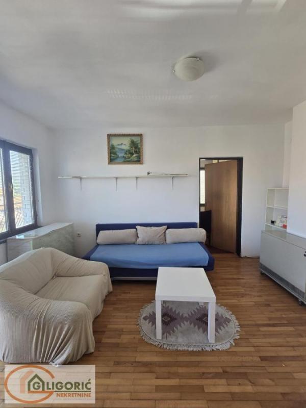 Slika 1 - Zorina, Dvosoban stan za izdavanje, 44m2, 370€