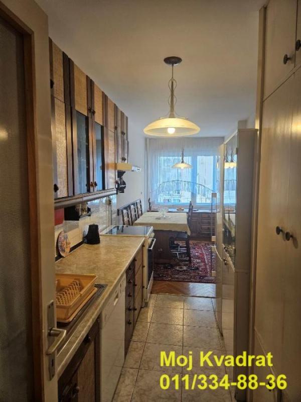 Slika 2 - Troiposoban stan za izdavanje, 92m2, 750€