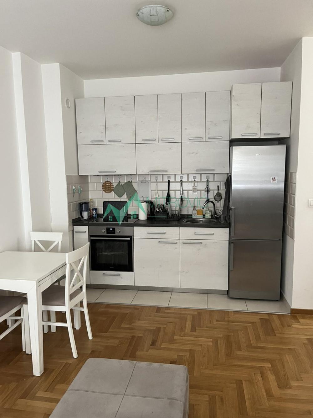 Slika 2 - Dvosoban stan za izdavanje, 40m2, 600€