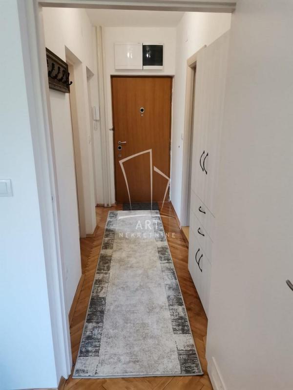 Slika 3 - Bulevar Mihajla Pupina, Dvosoban stan za izdavanje, 58m2, 800€