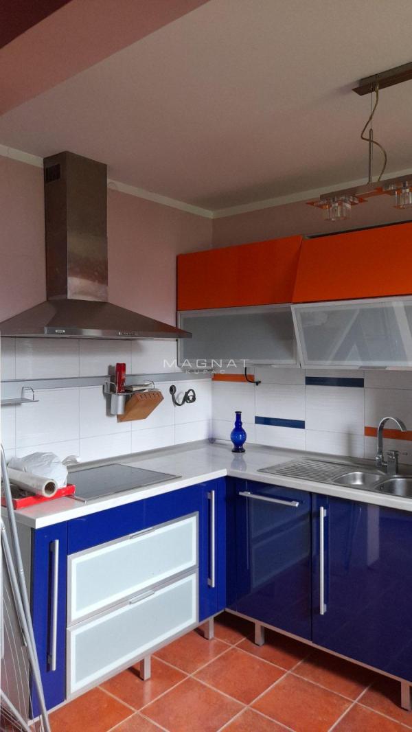 Slika 5 - Lipovačka,  Kuća na prodaju, 240m2, 300.000€