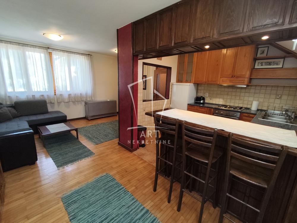 Slika 2 - Đurićeva, Trosoban stan za izdavanje, 60m2, 600€