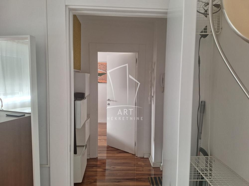 Slika 6 - Južni Bulevar, Dvosoban stan za izdavanje, 38m2, 650€