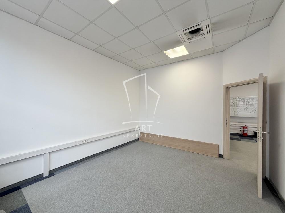Slika 8 - Palmira Toljatija,  Lokal za izdavanje, 230m2, 2.600€