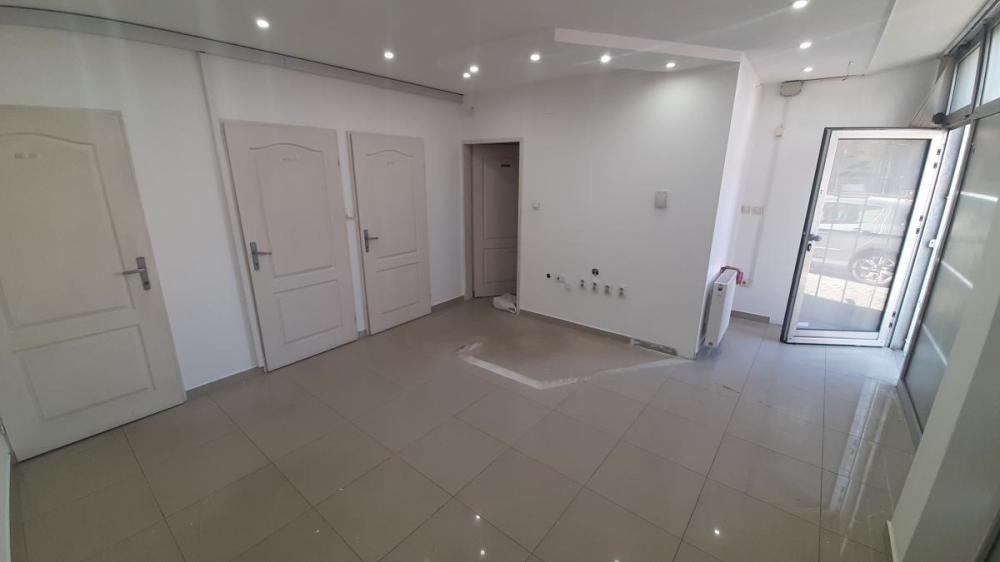 Glavna slika - Lokal za izdavanje, 100m2, 600€