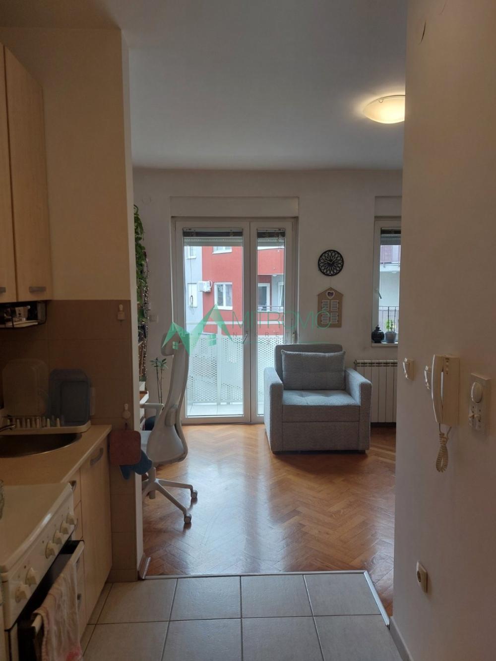 Slika 4 - Jednosoban stan za izdavanje, 26m2, 270€