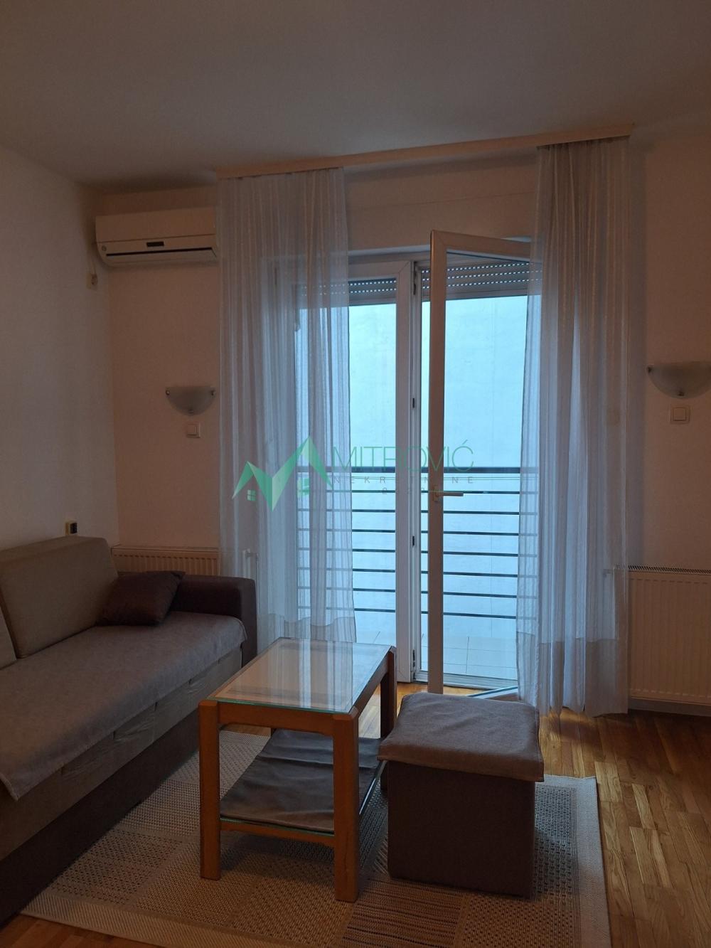 Slika 1 - Stan za izdavanje, 25m2, 350€
