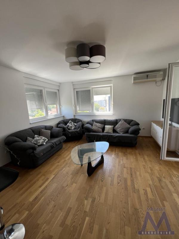 Slika 1 - Četvorosoban stan za izdavanje, 850€