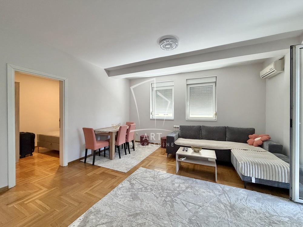 Slika 2 - Gospodara Vučića, Trosoban stan za izdavanje, 62m2, 900€