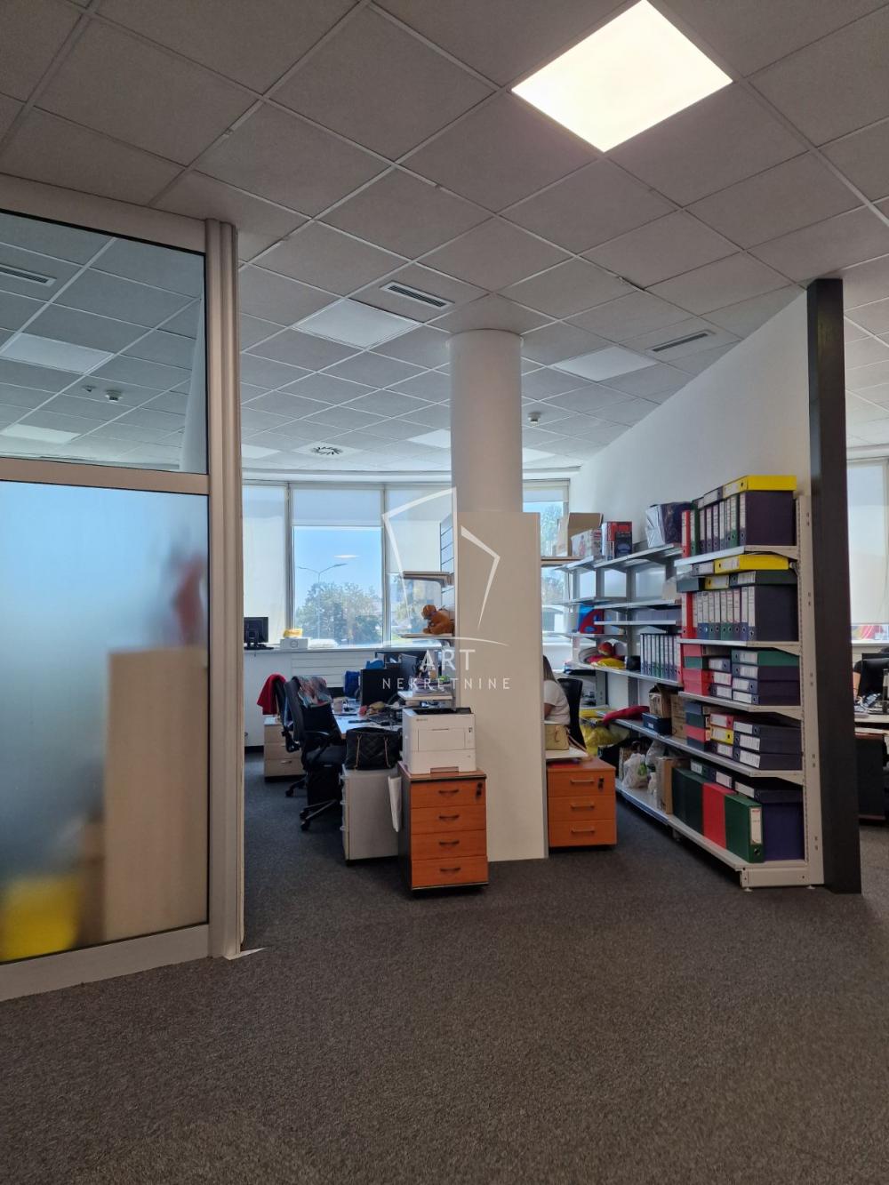 Slika 2 - Tošin bunar,  Lokal za izdavanje, 119m2, 1.920€