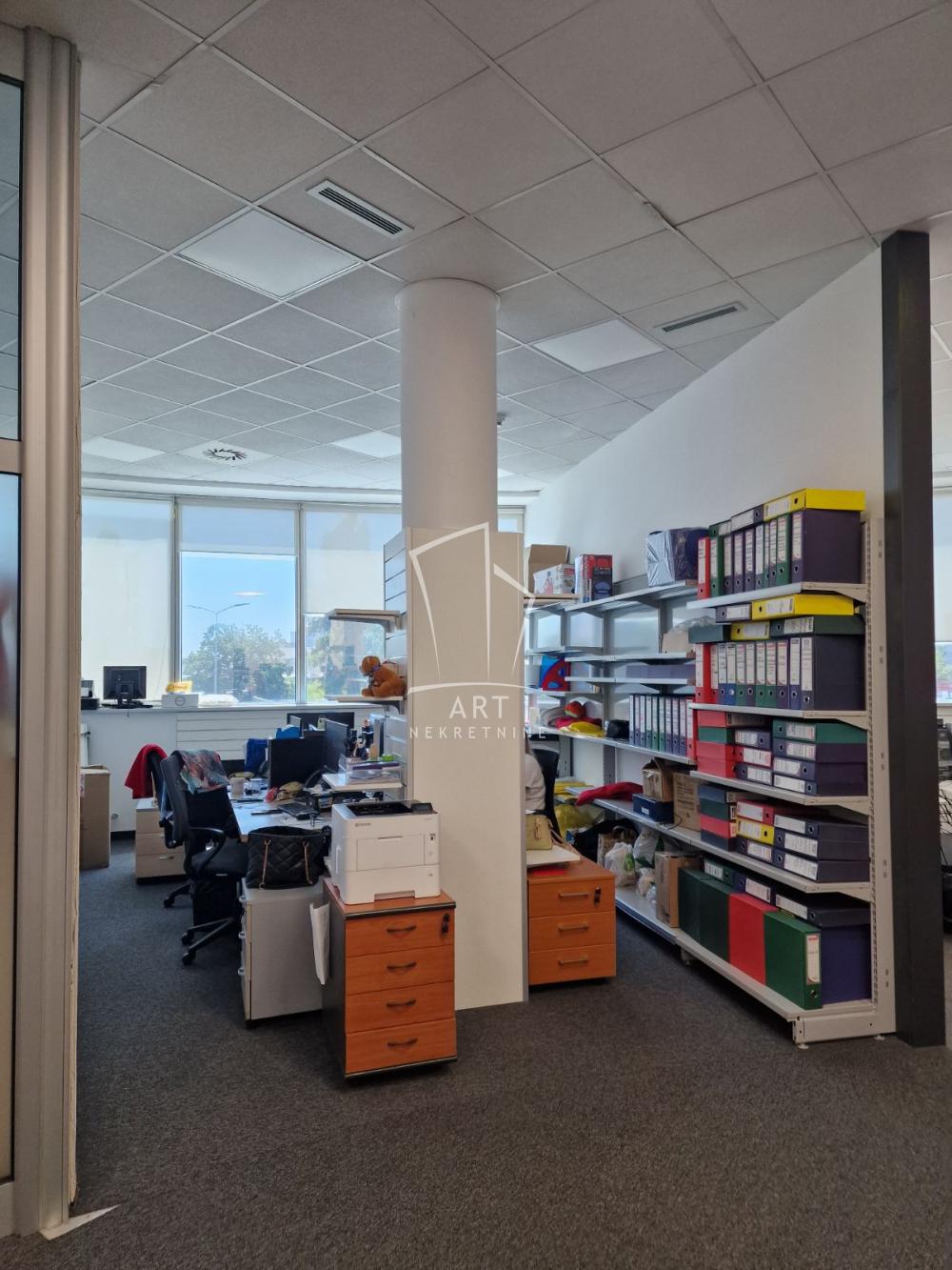 Slika 3 - Tošin bunar,  Lokal za izdavanje, 119m2, 1.920€