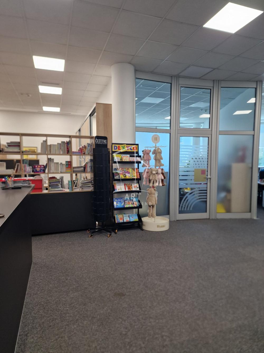 Slika 8 - Tošin bunar,  Lokal za izdavanje, 119m2, 1.920€